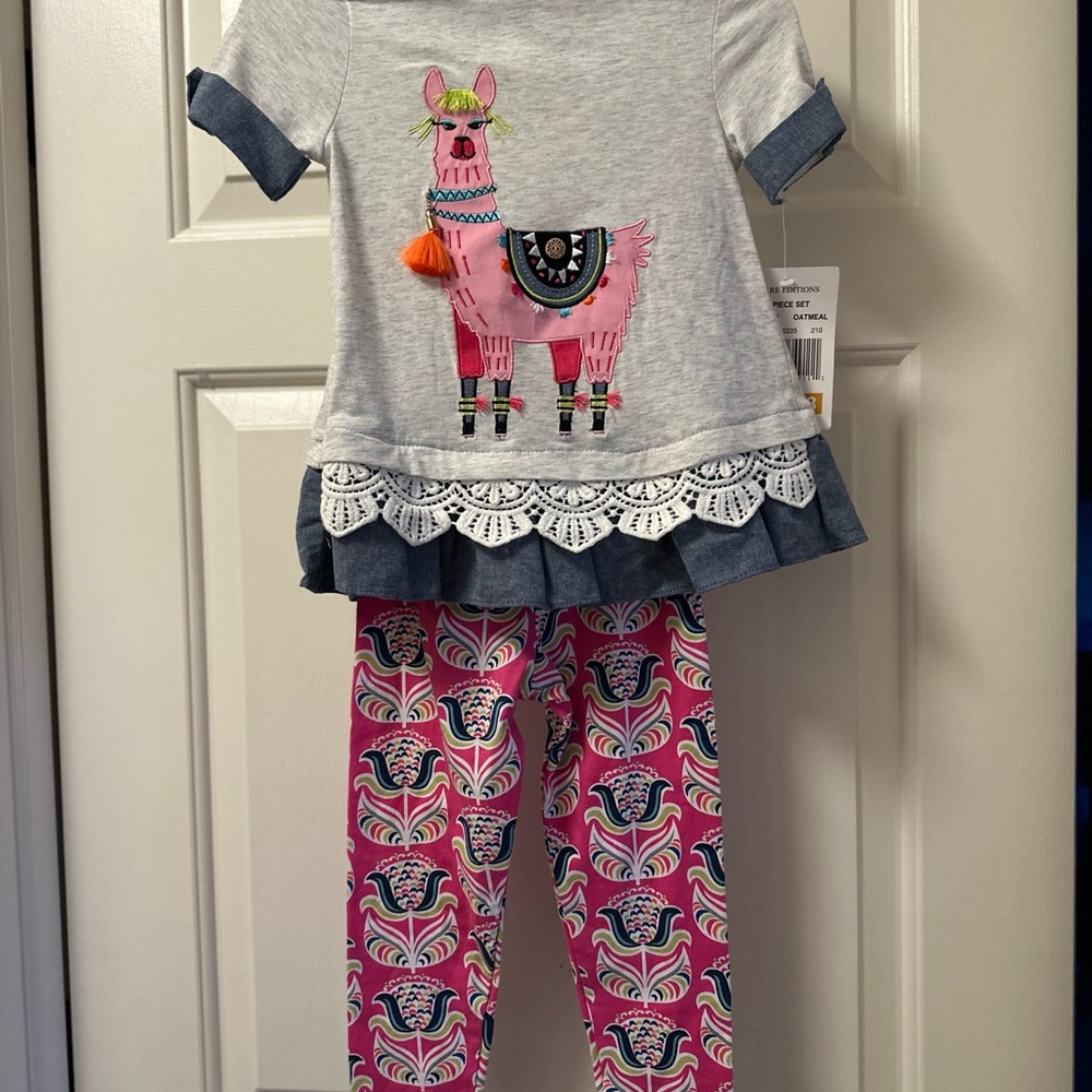 NWT Rare Editions Pink and Gray Llama Set